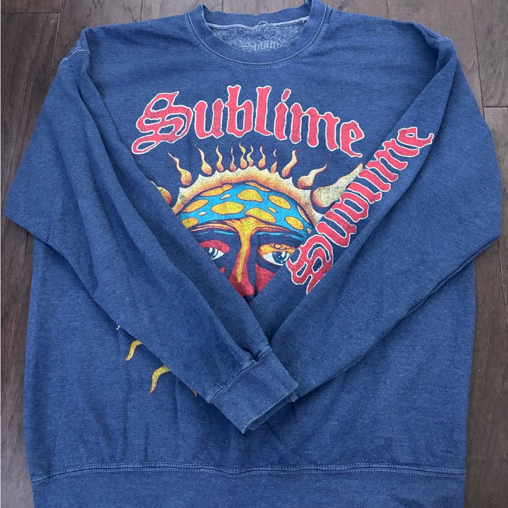 sublime sweatshirt 
price is negotiable